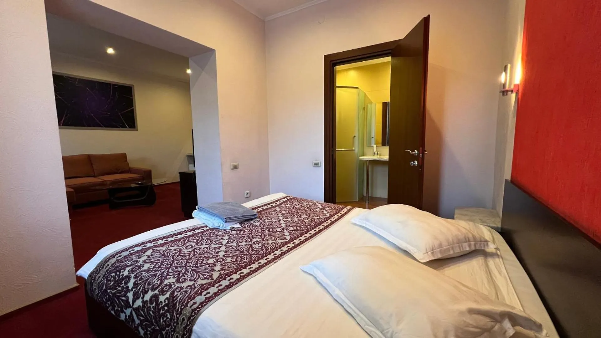 Отель Jeppesen Residence Алматы
