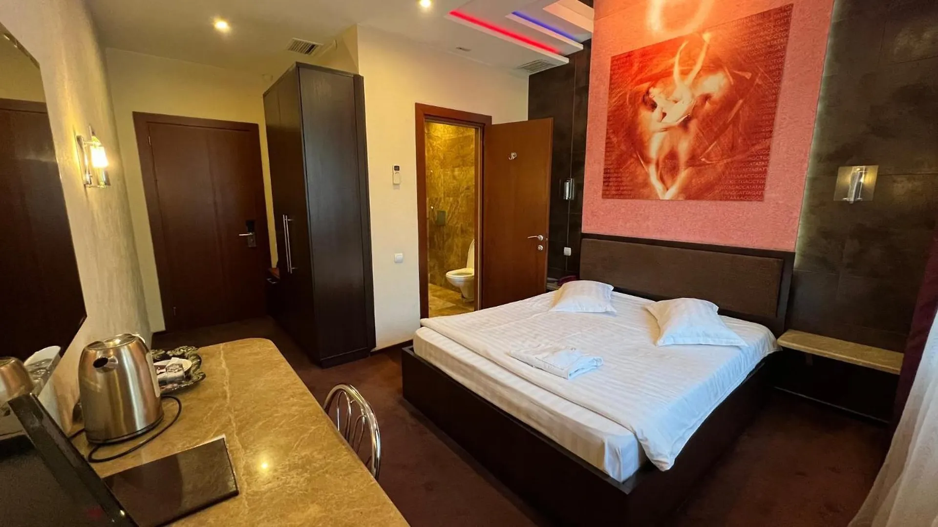 Jeppesen Residence Алматы 3*,